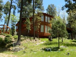 Upper Canyon Cabin - Image 2