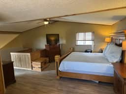 Pinecone Lodge - Image 3