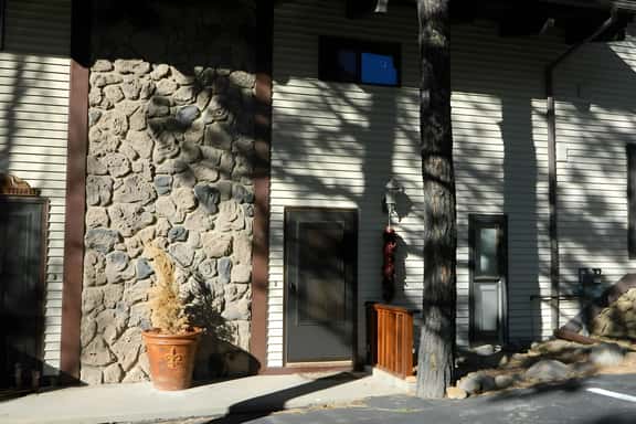 Casa Del Rio- B5 - Image 1