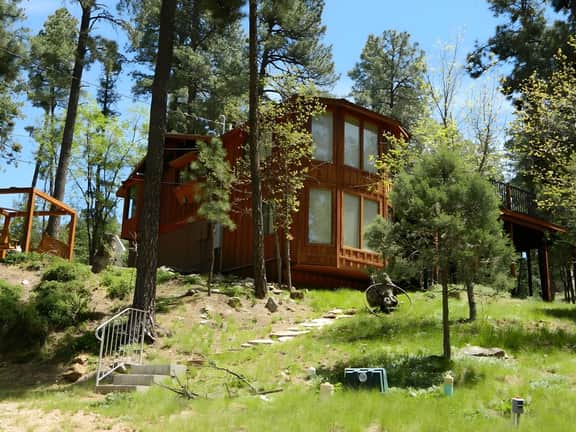 Upper Canyon Cabin - Image 2