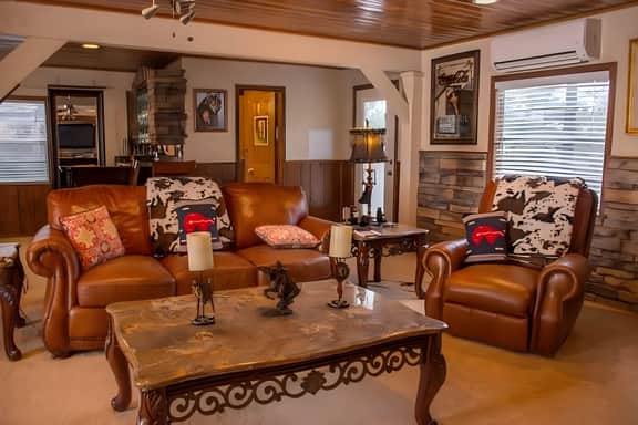 Raw Hide Lodge Condo at Lookout Estates- M1 - Image 4