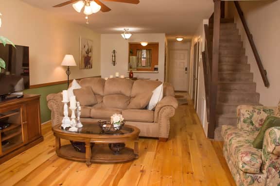 Knotty Pines Condo at Whispering Bluff