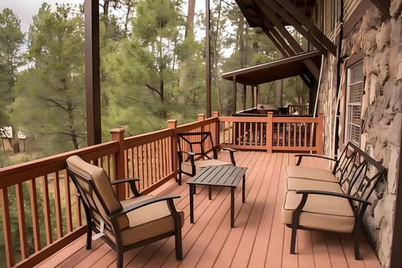 Raw Hide Lodge Condo at Lookout Estates- M1